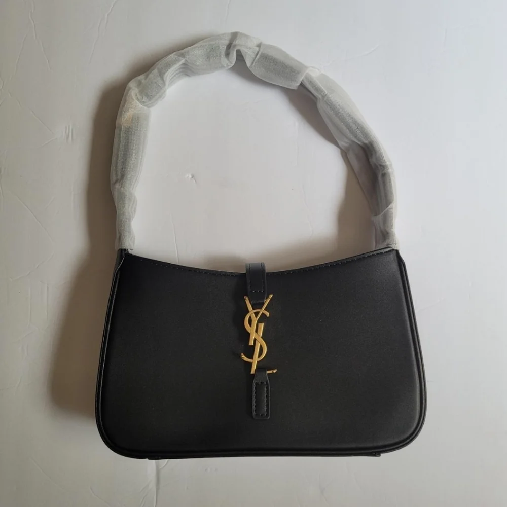 Saint Laurent Black Shoulder Bag - Picture 12 of 16
